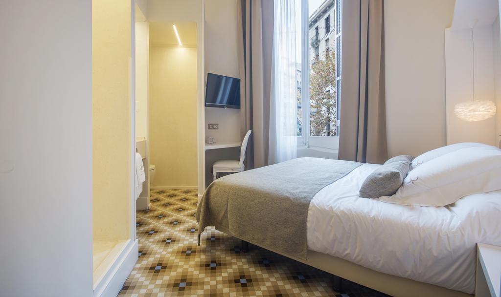 Anakena House Bed & Breakfast Barcelona Exteriör bild