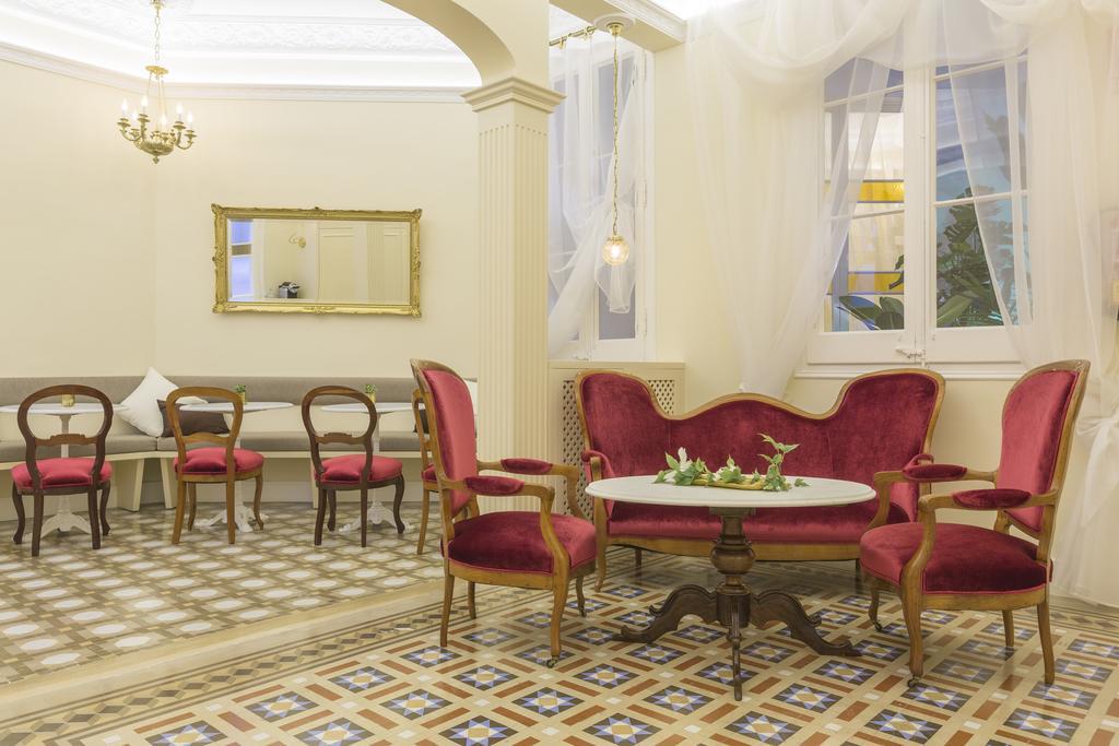 Anakena House Bed & Breakfast Barcelona Exteriör bild