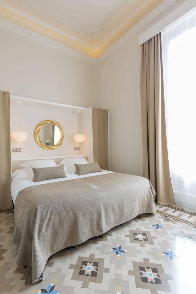 Anakena House Bed & Breakfast Barcelona Exteriör bild